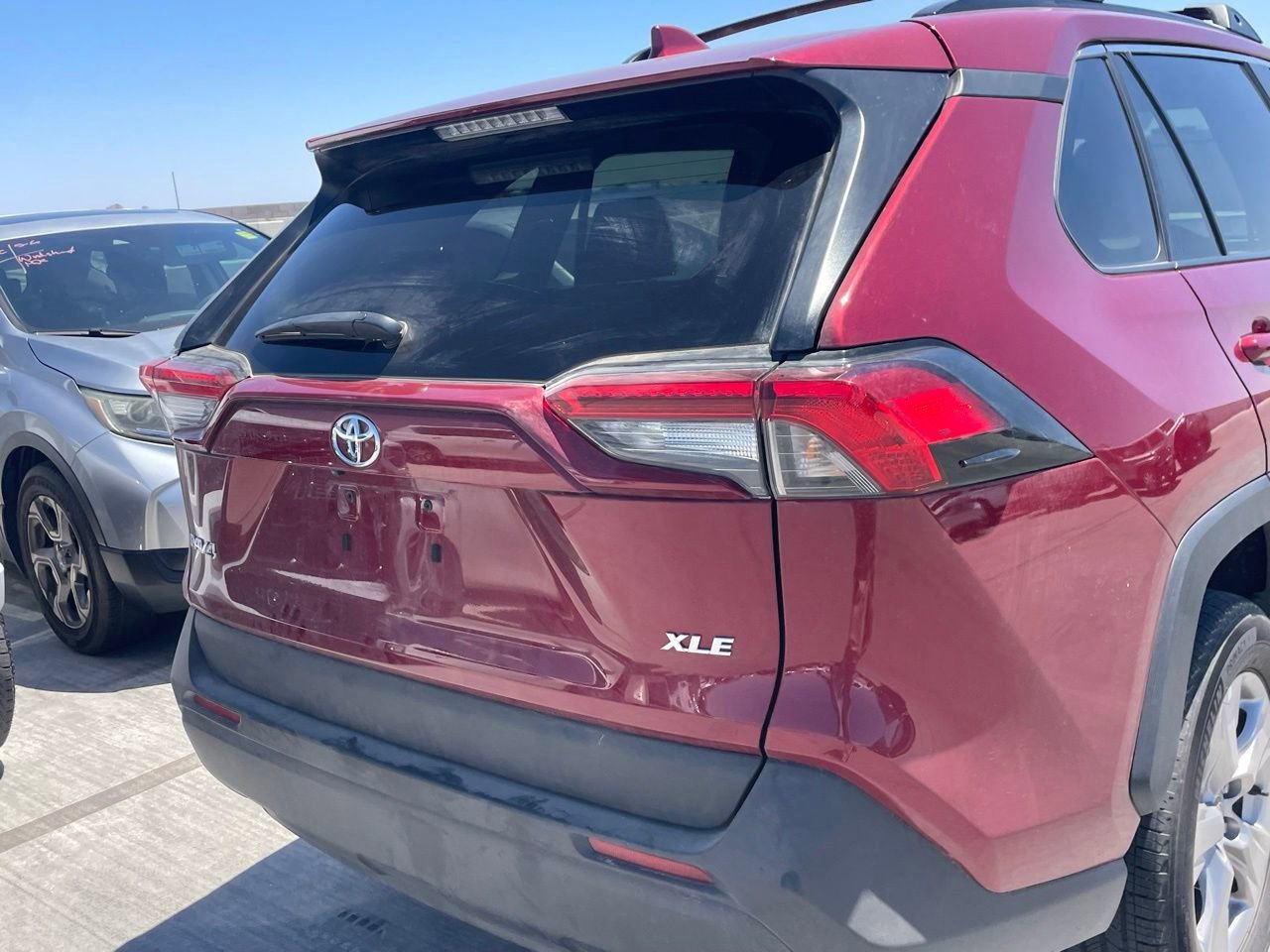 Used 2023 Toyota RAV4 XLE FWD image 4