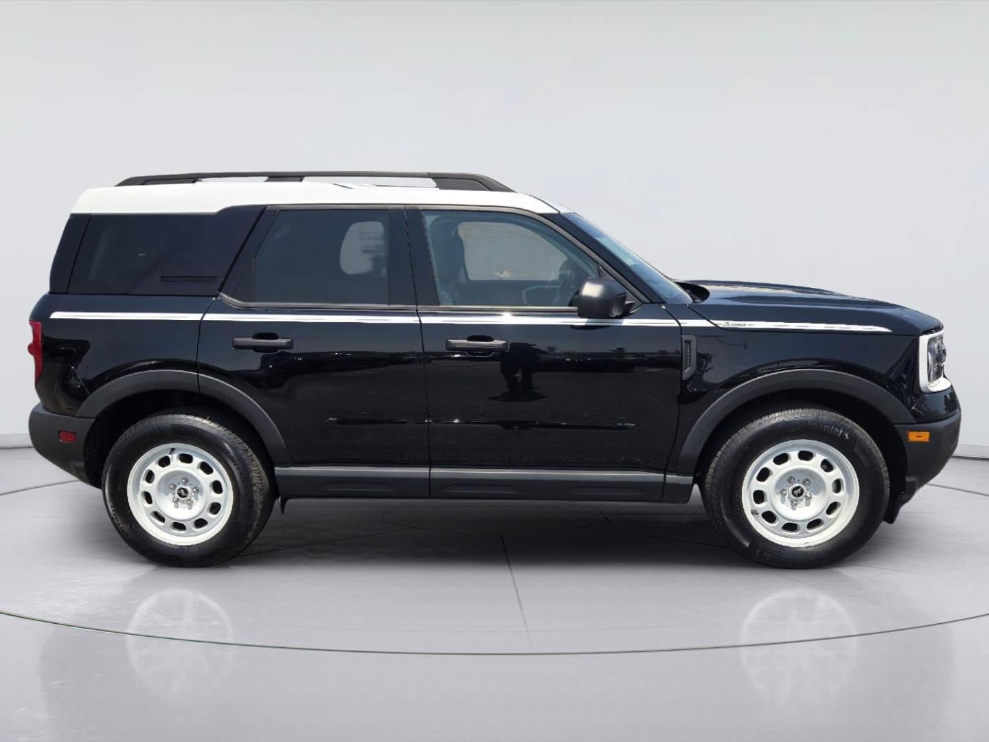 Used 2025 Ford Bronco Sport Heritage w/ Convenience Package AWD/4WD image 4