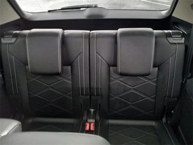 Used 2025 Volkswagen Atlas SE image 15