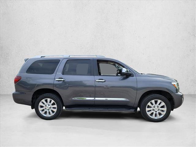 Used 2020 Toyota Sequoia Platinum AWD/4WD image 4