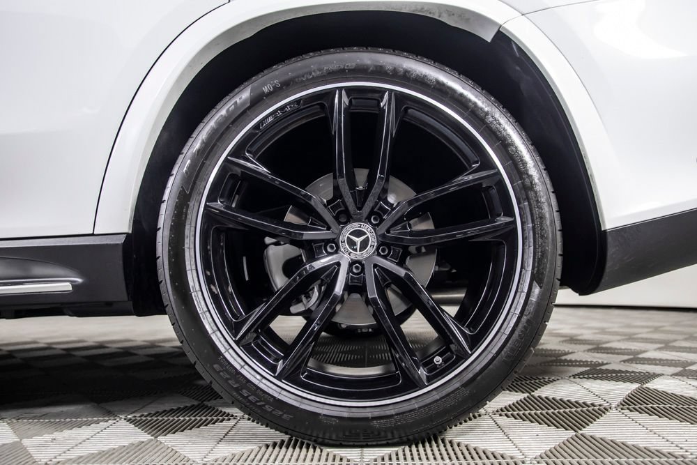 Used 2026 Mercedes-Benz GLS 580 4MATIC image 43