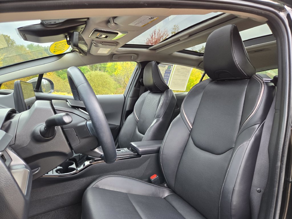 Used 2023 Toyota Prius Limited w/ Limited Premium Package AWD/4WD image 12