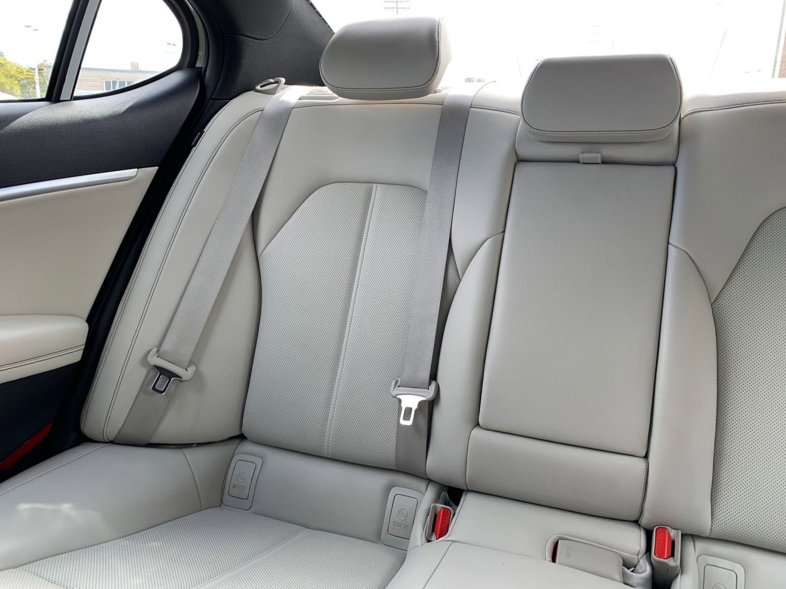 Used 2025 Genesis G70 2.5T image 39