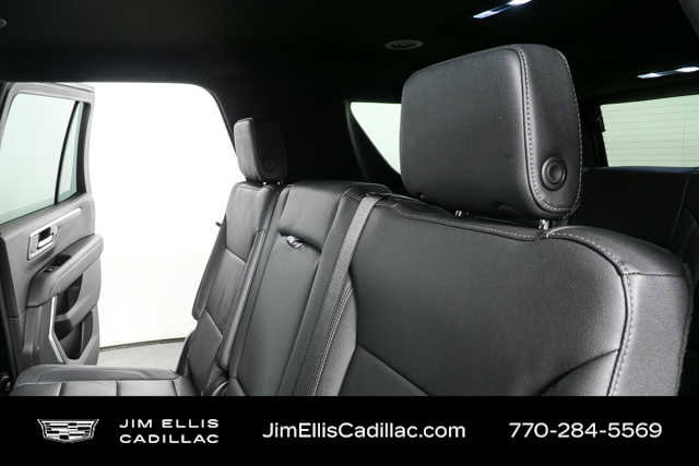 Used 2025 Chevrolet Tahoe LT RWD image 18
