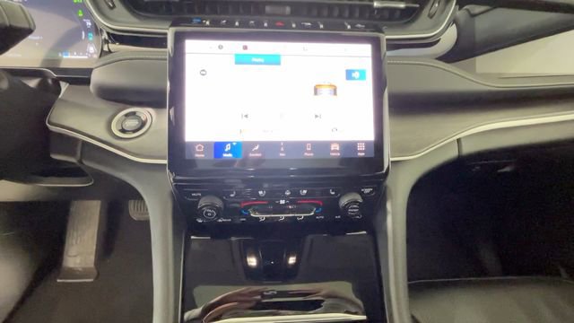 Used 2023 Jeep Grand Cherokee 30th Anniversary AWD/4WD image 31