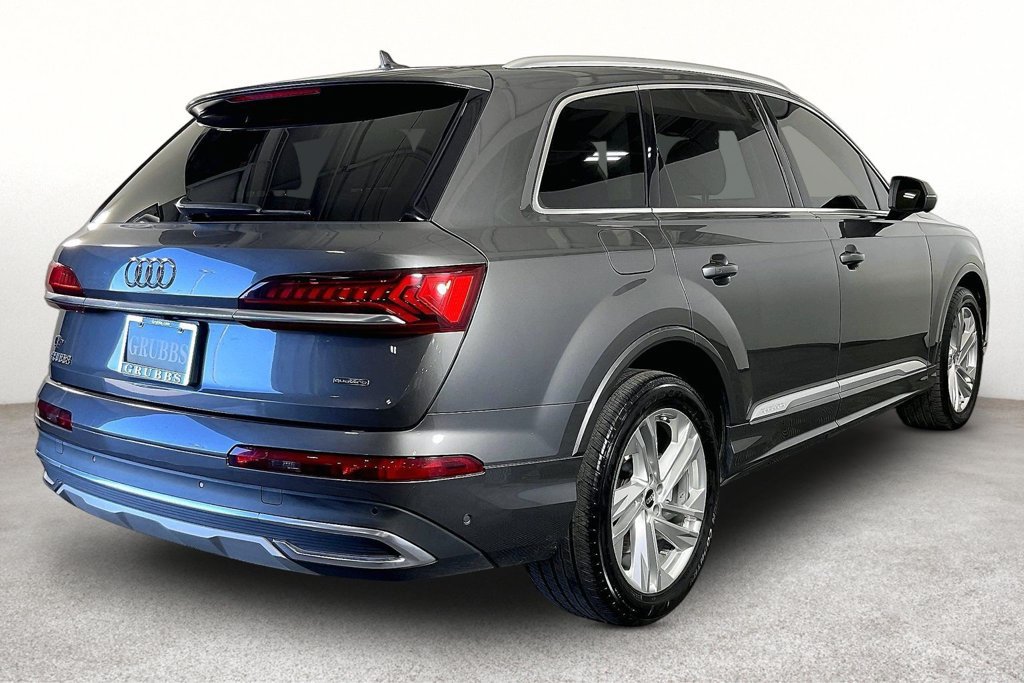 Used 2022 Audi Q7 3.0T Premium Plus AWD/4WD image 2