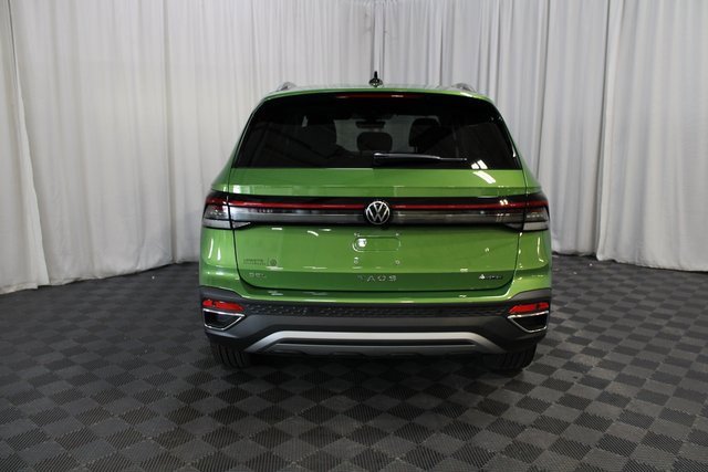 New 2025 Volkswagen Taos SEL image 23