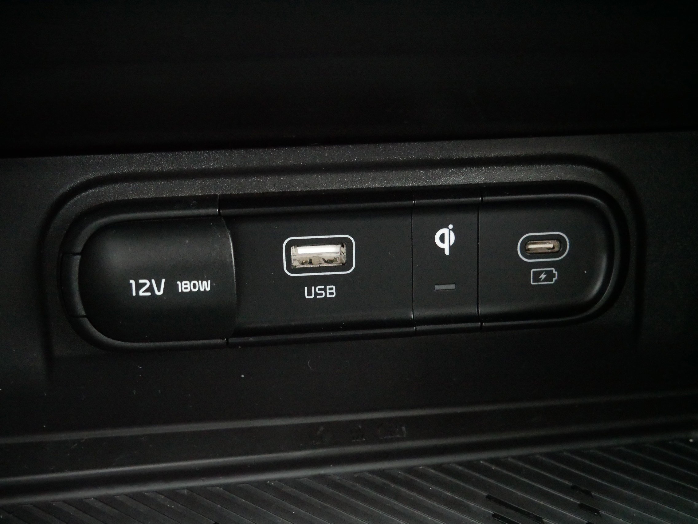 Used 2023 Kia Sportage X-Line w/ X-Line Premium Package image 31