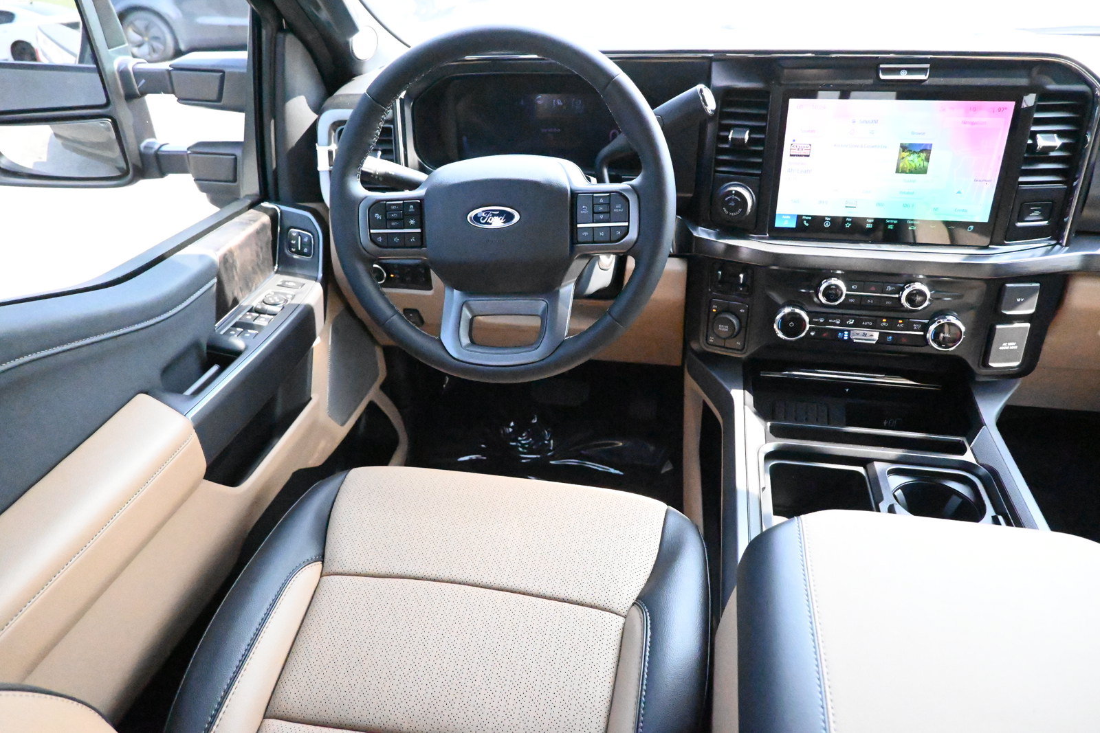 New 2026 Ford F350 Lariat w/ Lariat Premium Package AWD/4WD image 32