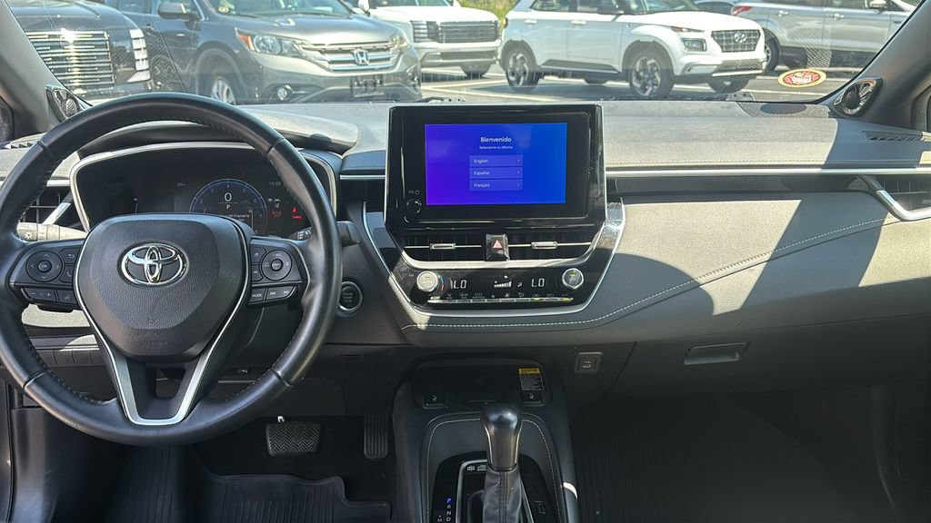 Used 2025 Toyota Corolla XSE FWD image 12