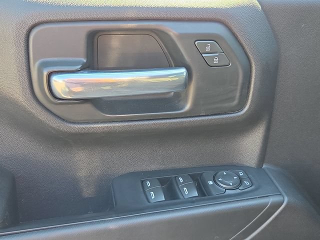 Used 2020 Chevrolet Silverado 1500 Custom w/ Custom Value Package AWD/4WD image 10