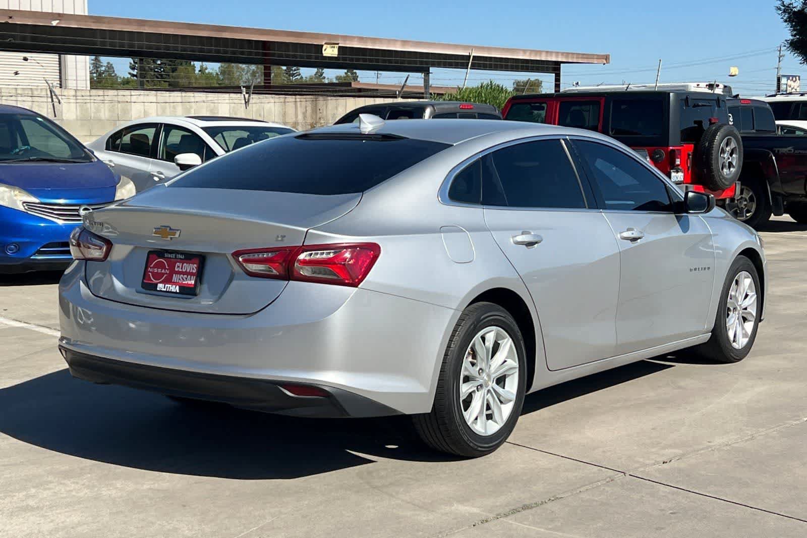 Used 2021 Chevrolet Malibu LT FWD image 3