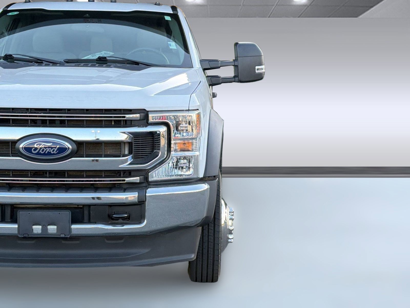 Used 2022 Ford F550 2WD Regular Cab Super Duty image 10