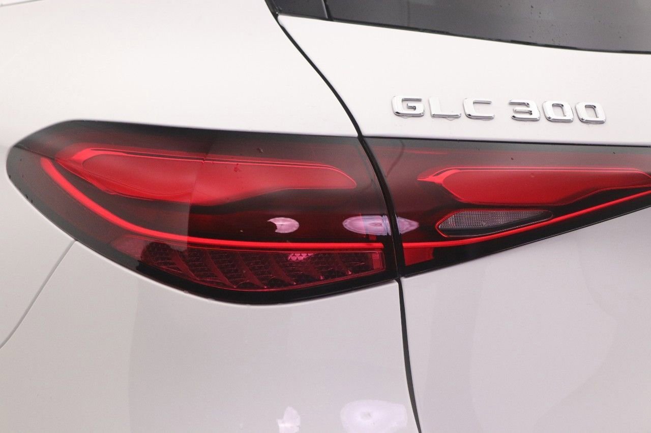 Used 2026 Mercedes-Benz GLC 300 image 21