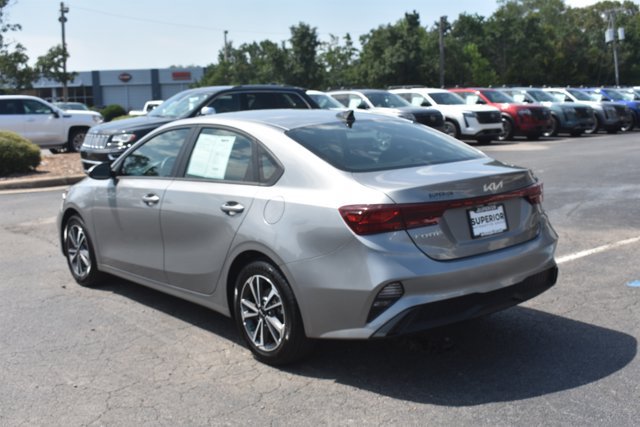 Used 2024 Kia Forte LXS FWD image 8