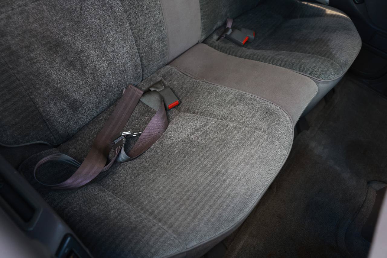 Used 1994 Isuzu Rodeo LS RWD image 14