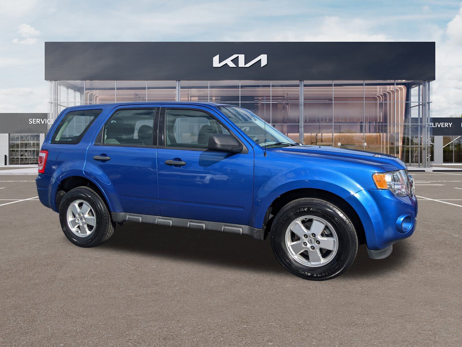 Used 2011 Ford Escape XLS w/ 101A Rapid Spec Order Code image 2