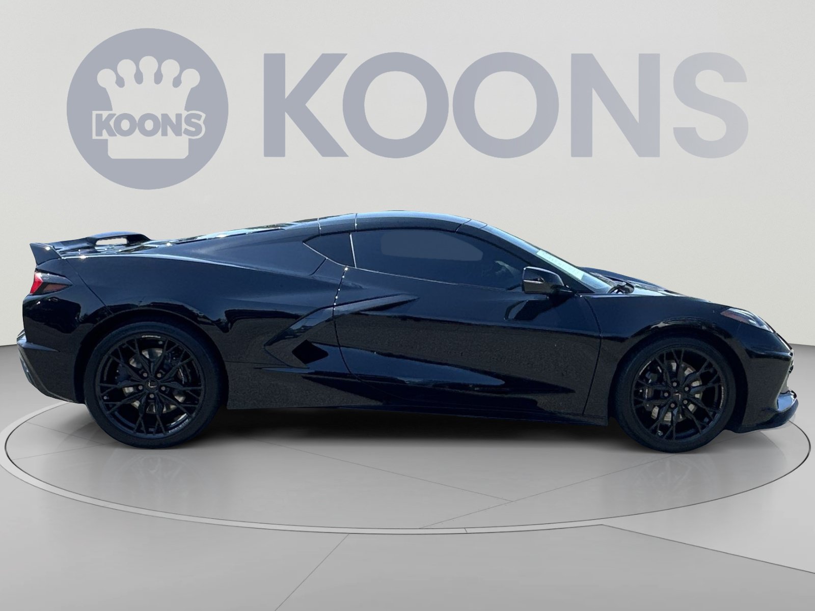 Used 2024 Chevrolet Corvette Stingray Preferred Cpe w/ Z51 Performance Package RWD image 17