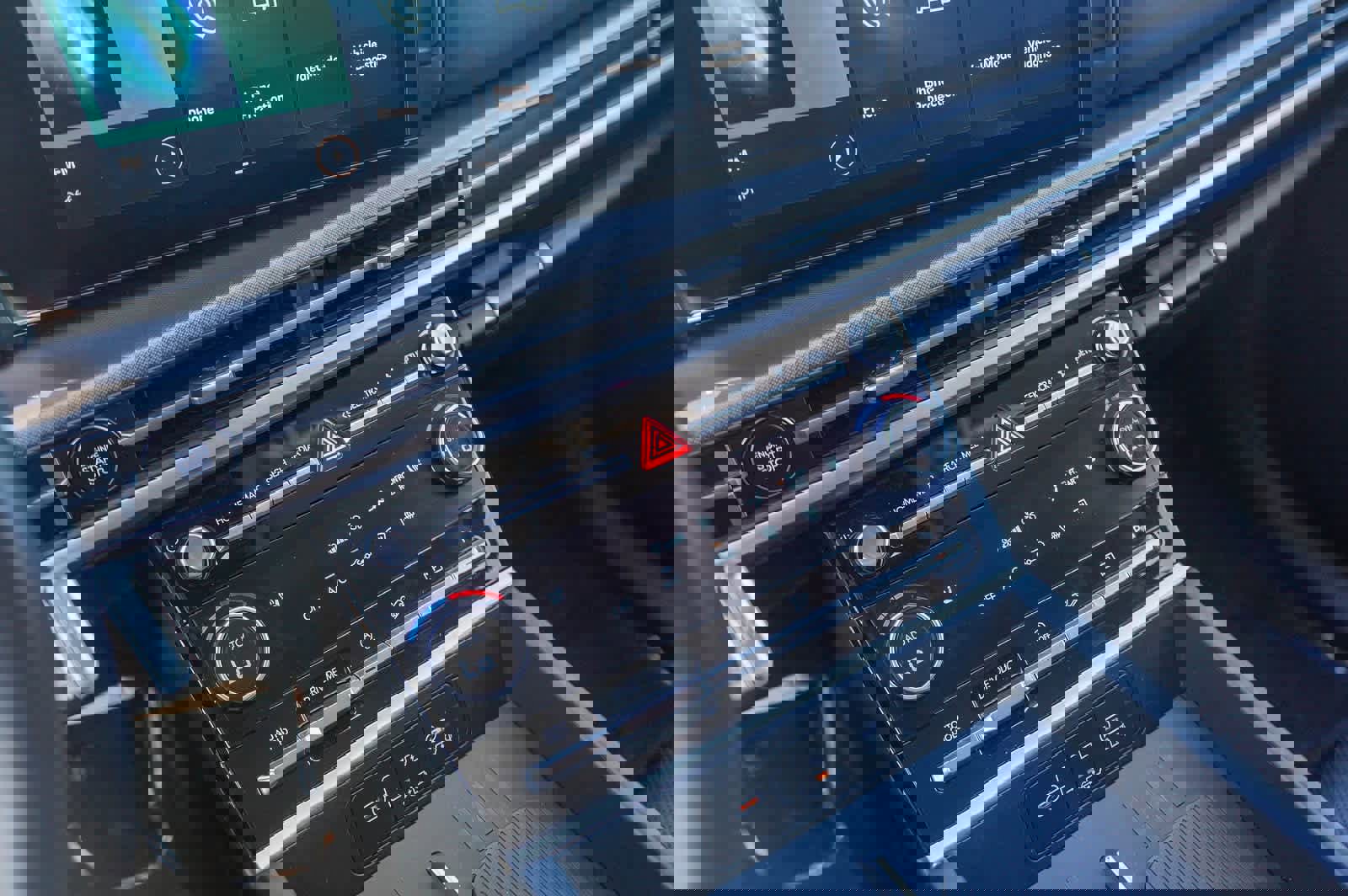 Used 2025 Hyundai Santa Fe SEL image 21