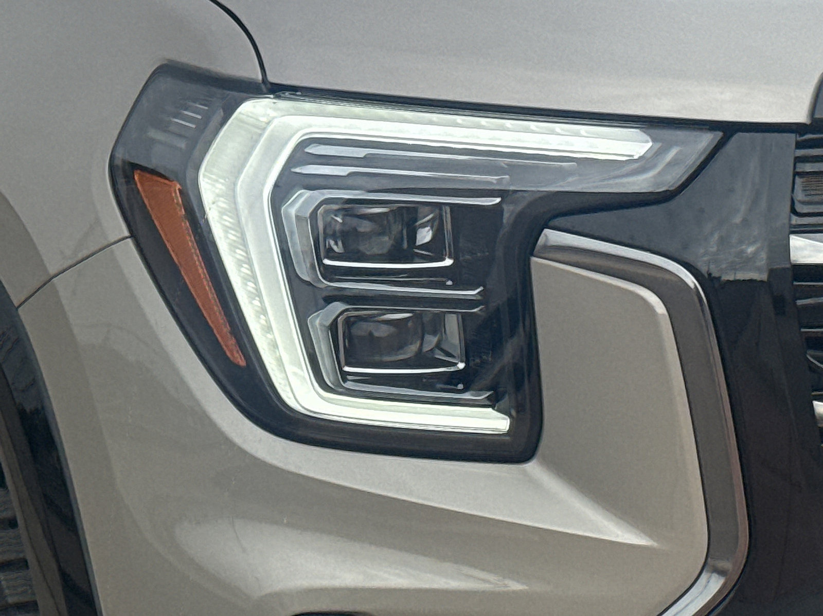 New 2026 GMC Terrain AT4 w/ Technology Package II AWD/4WD image 8