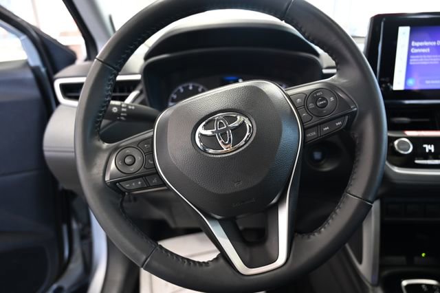 Used 2024 Toyota Corolla Cross LE w/ Moonroof Package AWD/4WD image 23