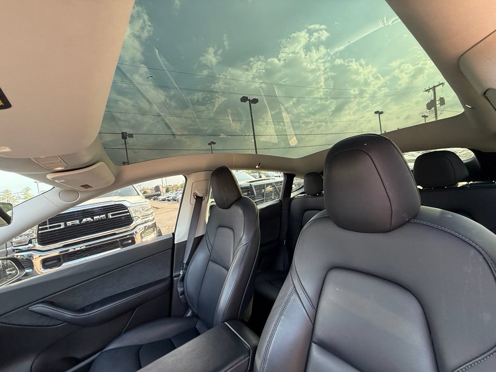 Used 2022 Tesla Model Y Long Range AWD/4WD image 13