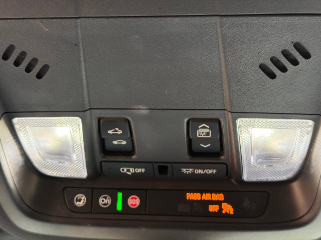 Used 2022 Chevrolet Equinox RS w/ RS Leather Package FWD image 26