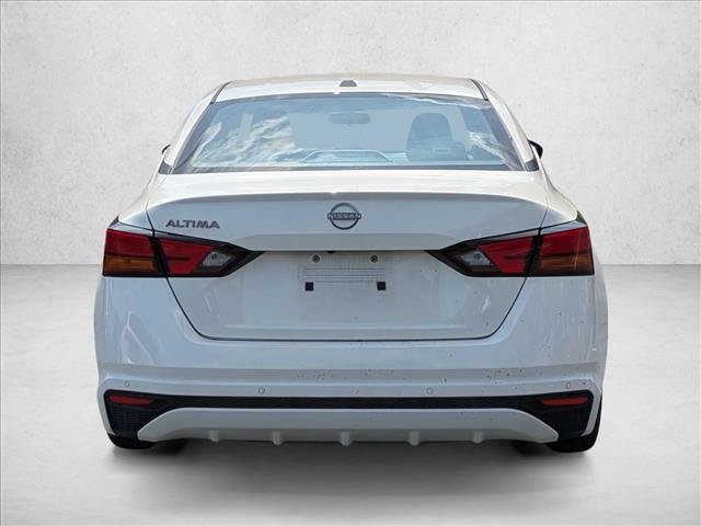 Used 2025 Nissan Altima 2.5 SV FWD image 7