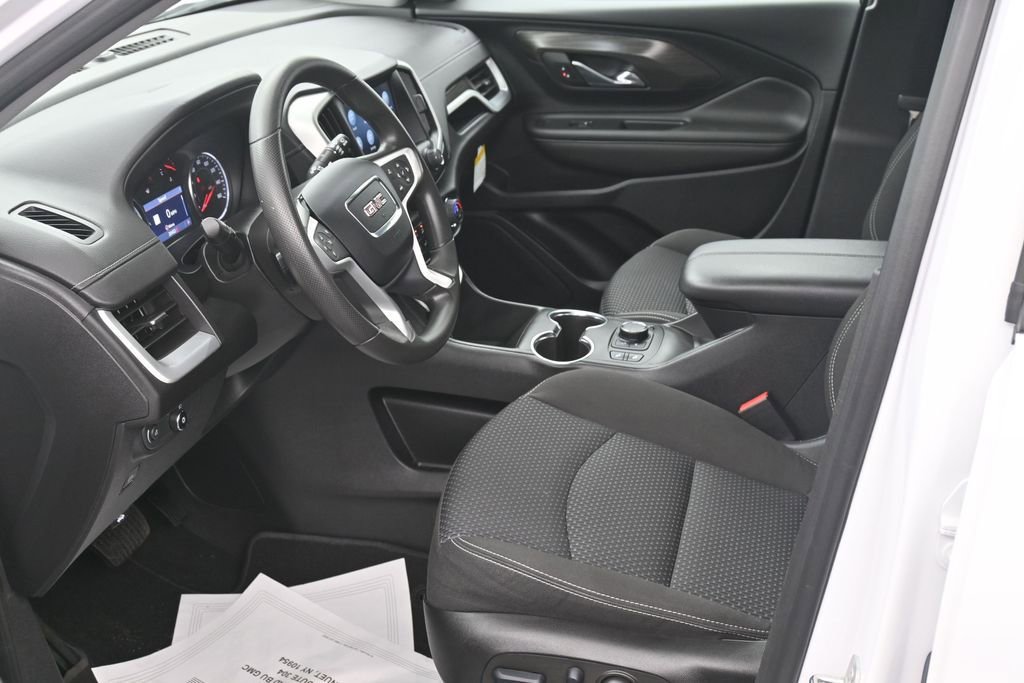 Used 2023 GMC Terrain SLE w/ Driver Convenience Package AWD/4WD image 10