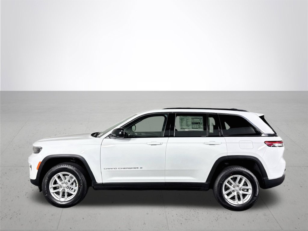 New 2026 Jeep Grand Cherokee Laredo X AWD/4WD image 9
