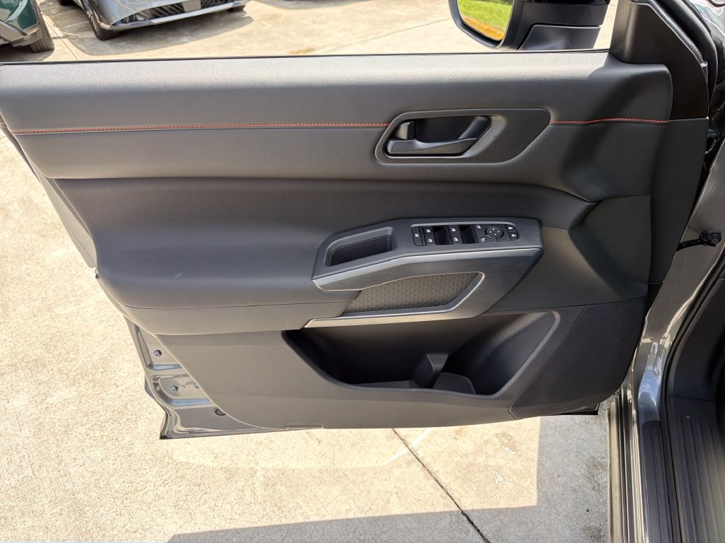 New 2026 Nissan Pathfinder Rock Creek AWD/4WD image 17