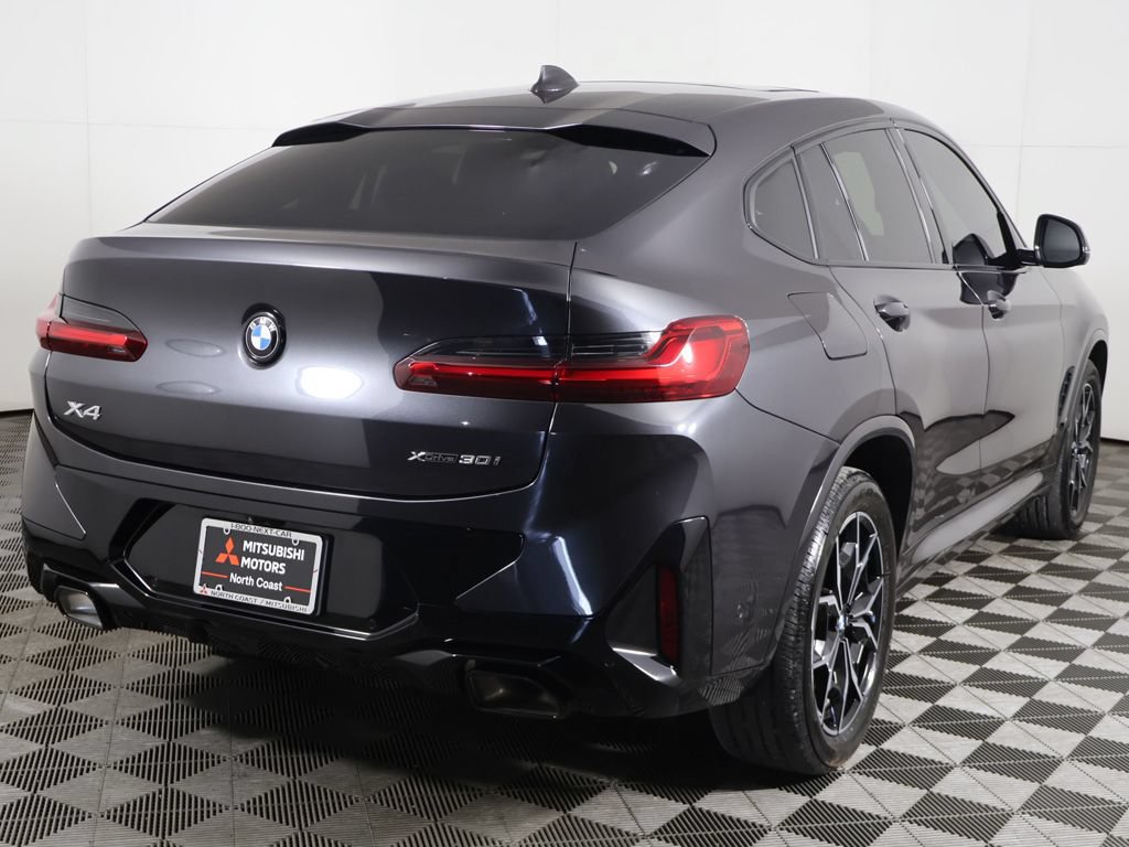 Used 2025 BMW X4 xDrive30i AWD/4WD image 13