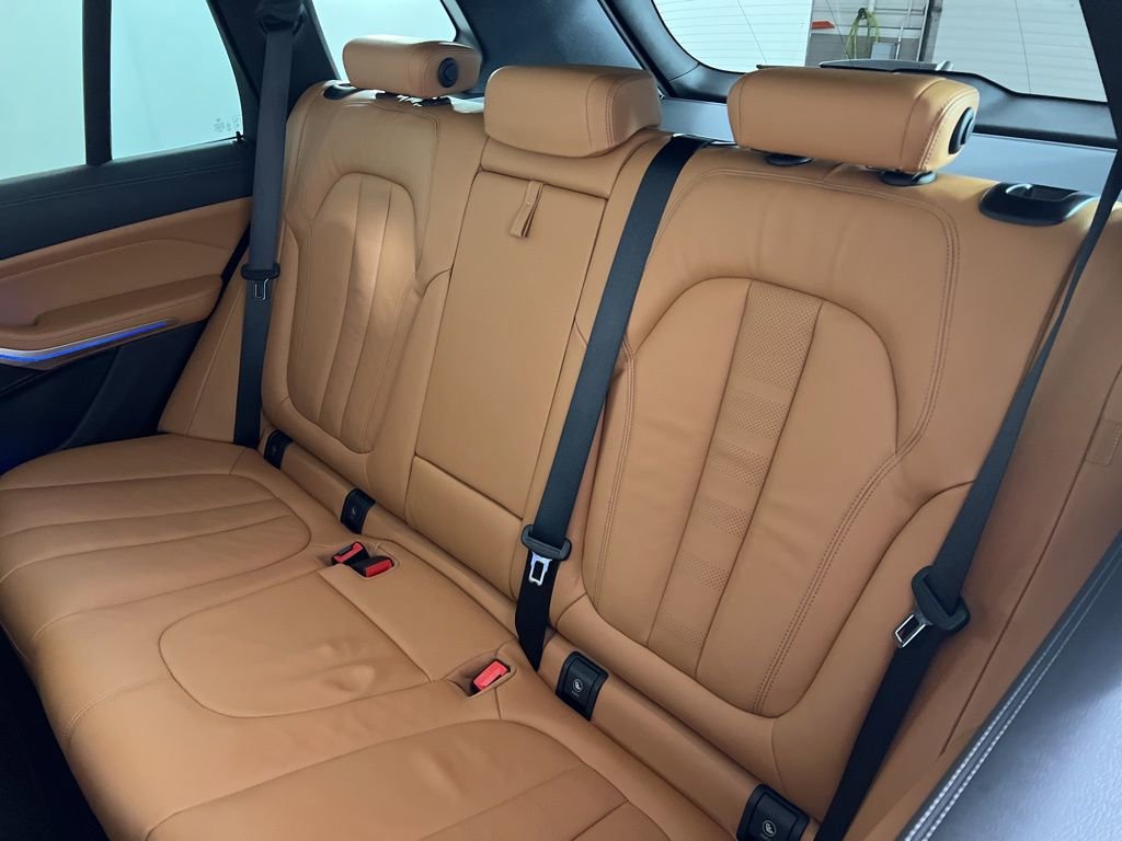 Certified 2022 BMW X5 xDrive40i w/ Premium Package image 34