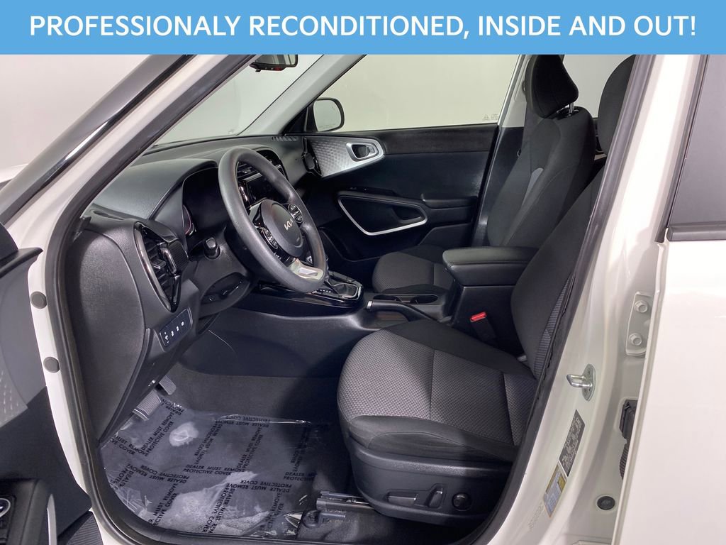 Certified 2023 Kia Soul S image 7