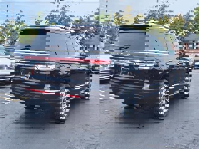 New 2022 Lincoln Navigator 4WD image 30