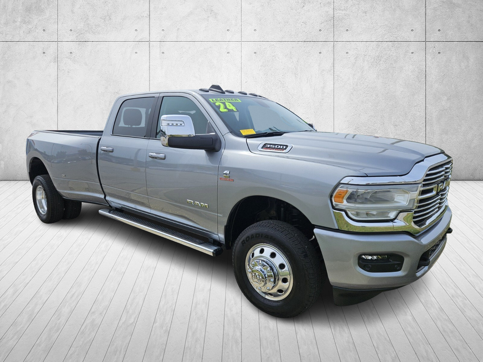 Used 2024 RAM 3500 Laramie image 3