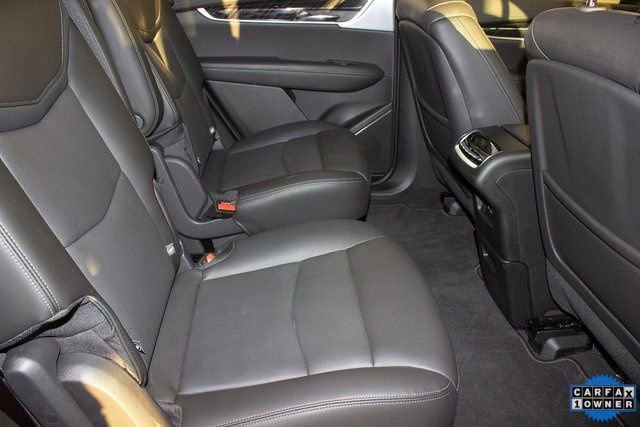 Used 2025 Cadillac XT6 Premium Luxury image 12