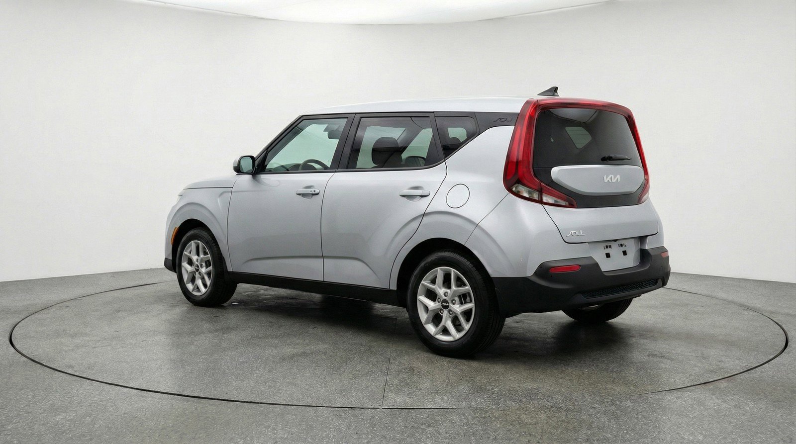 Used 2025 Kia Soul LX w/ LX Technology Package FWD image 6