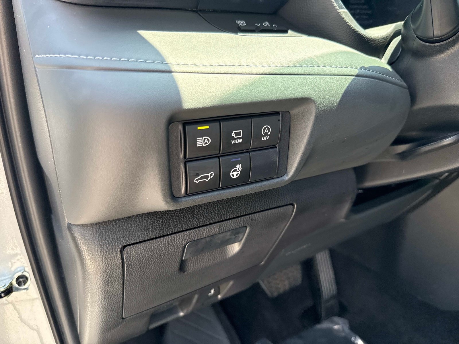 Used 2025 Toyota Highlander Platinum AWD/4WD image 19