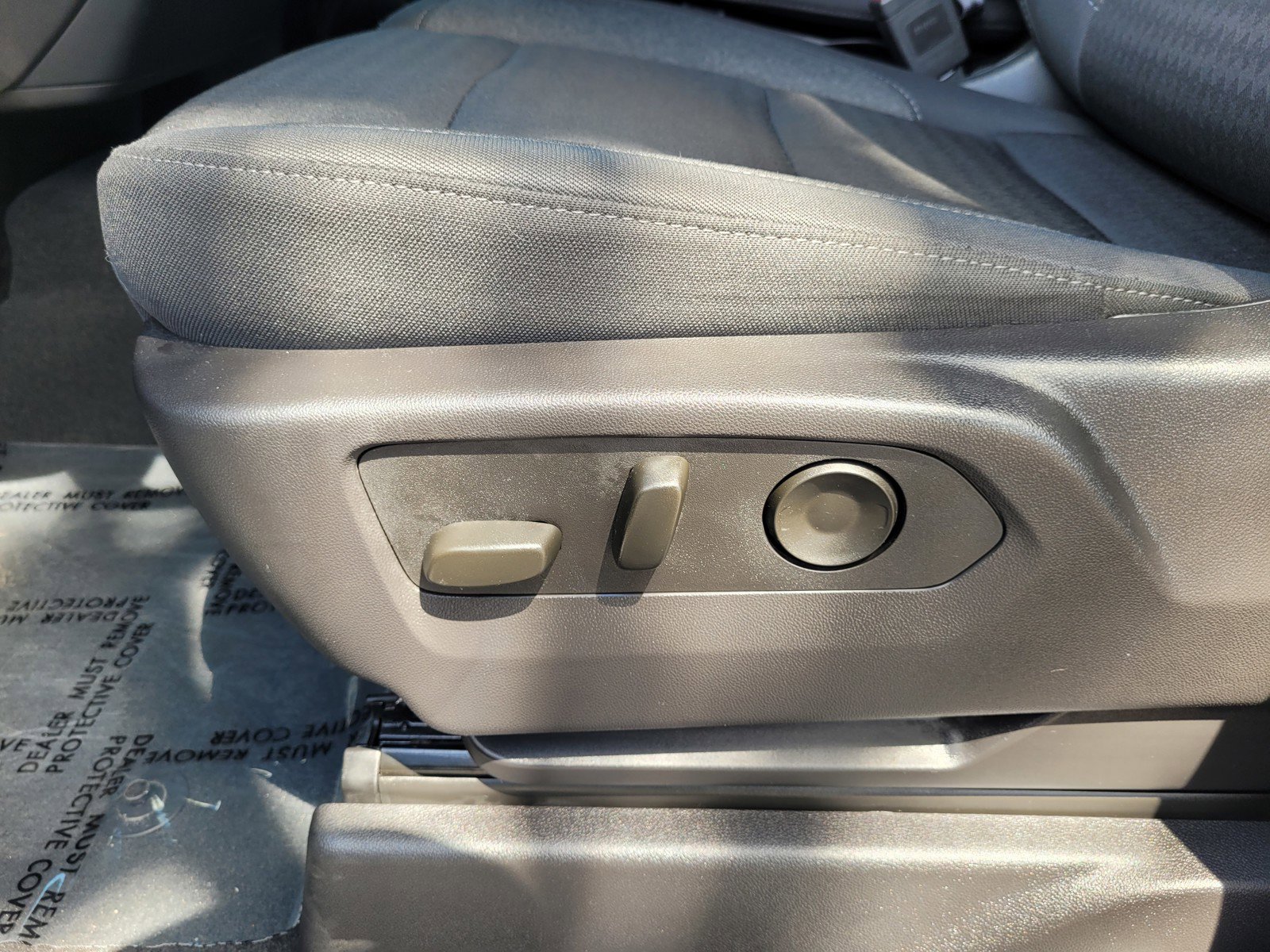 Used 2024 Chevrolet Silverado 1500 Custom w/ Turbomax Blackout Package image 11