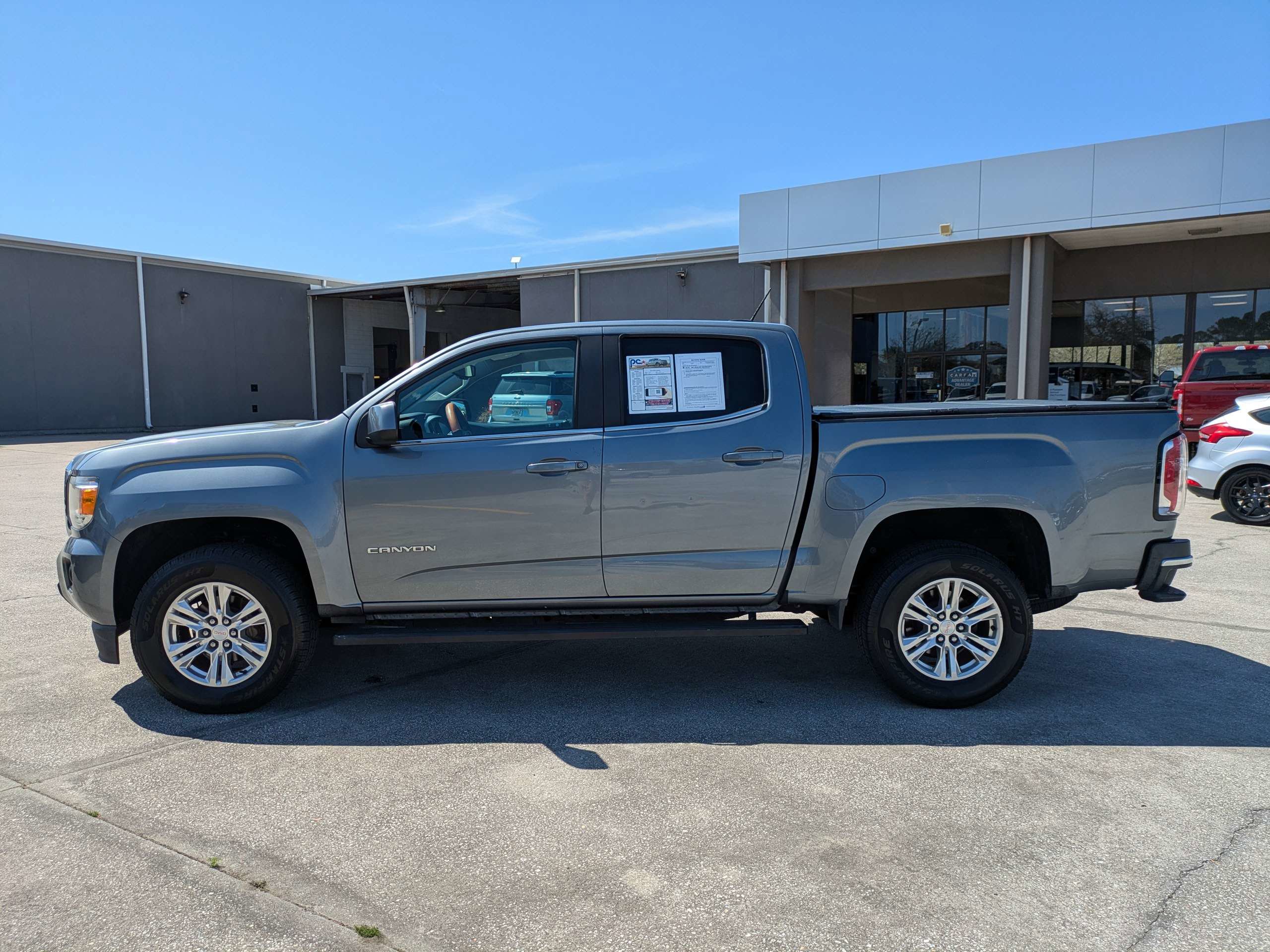 Used 2019 GMC Canyon SLE image 8