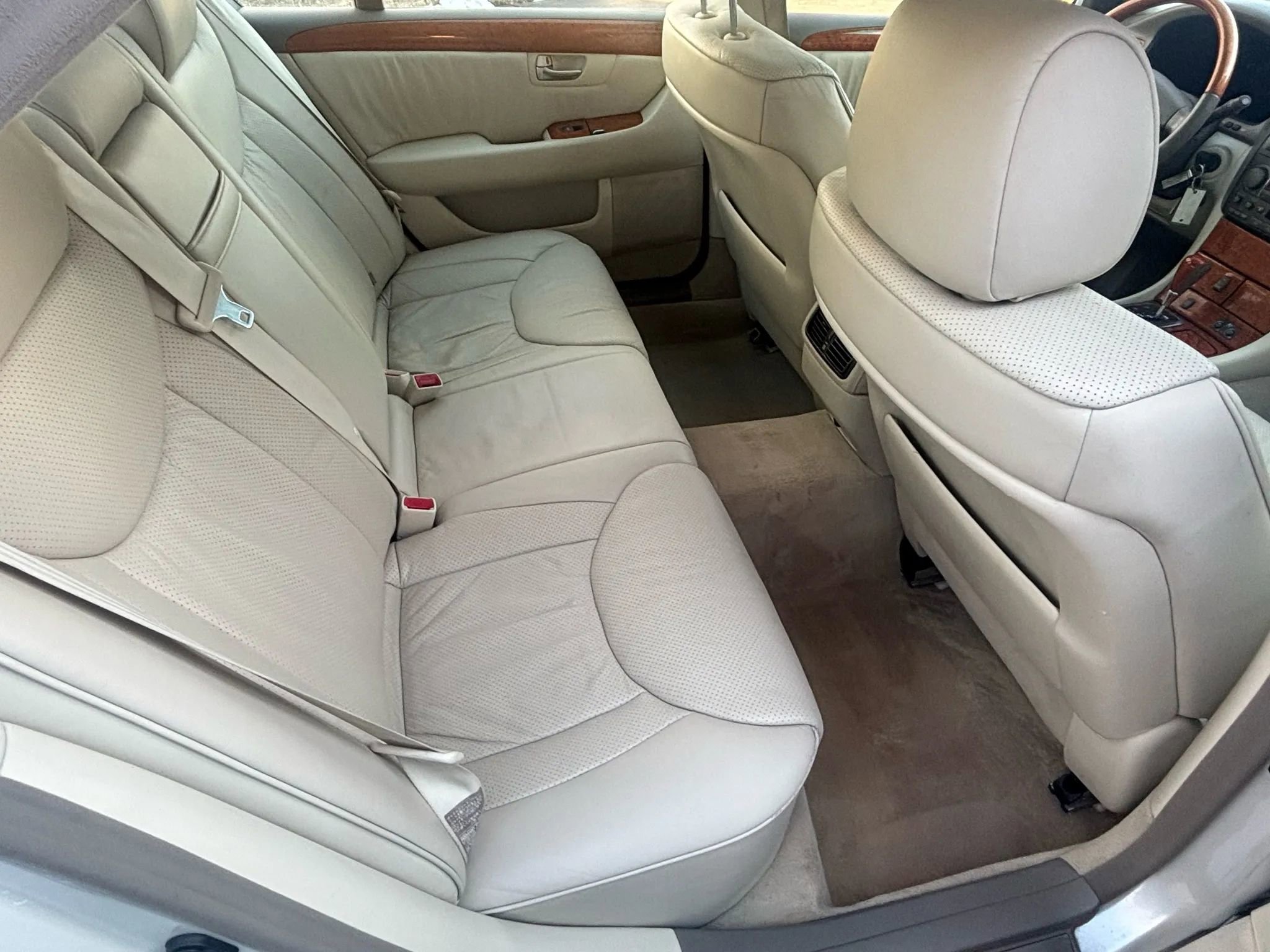 Used 2003 Lexus LS 430 RWD image 23