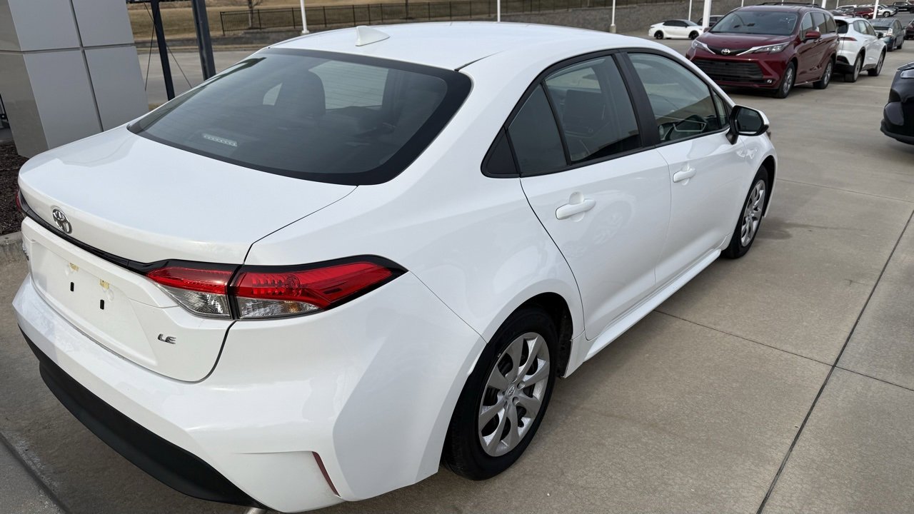 Used 2025 Toyota Corolla LE image 6