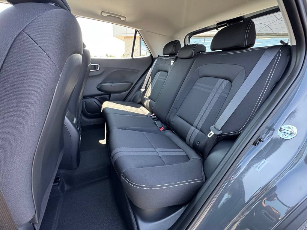 Used 2026 Hyundai Venue SEL FWD image 11