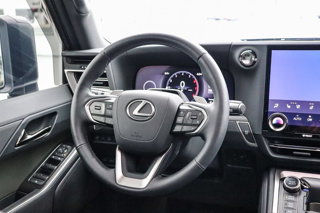 Used 2025 Lexus GX 550 AWD/4WD image 18