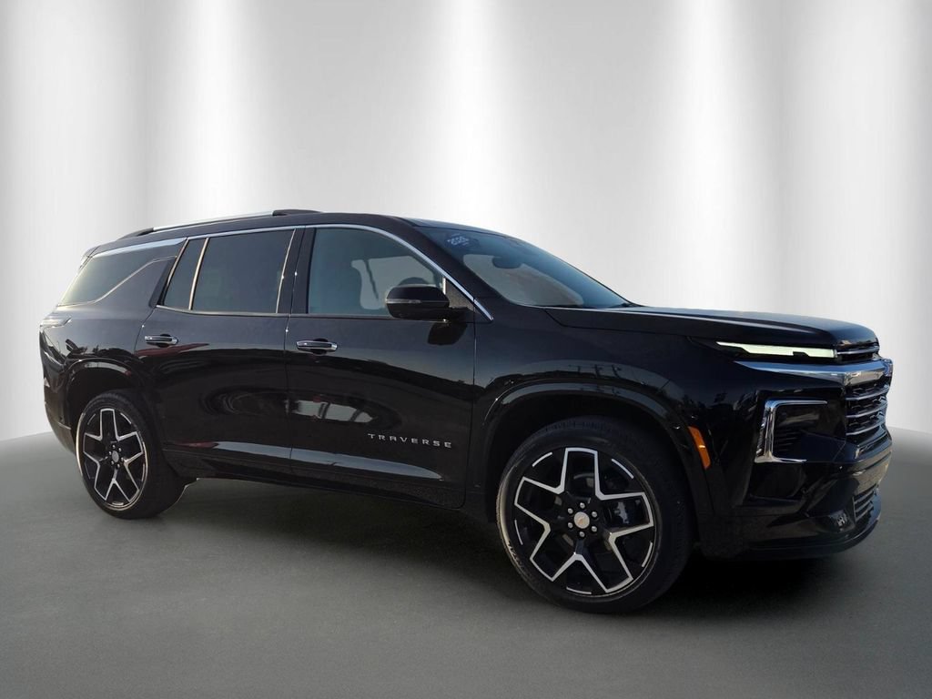 Used 2026 Chevrolet Traverse High Country w/ LPO, Floor Liner Package FWD image 2