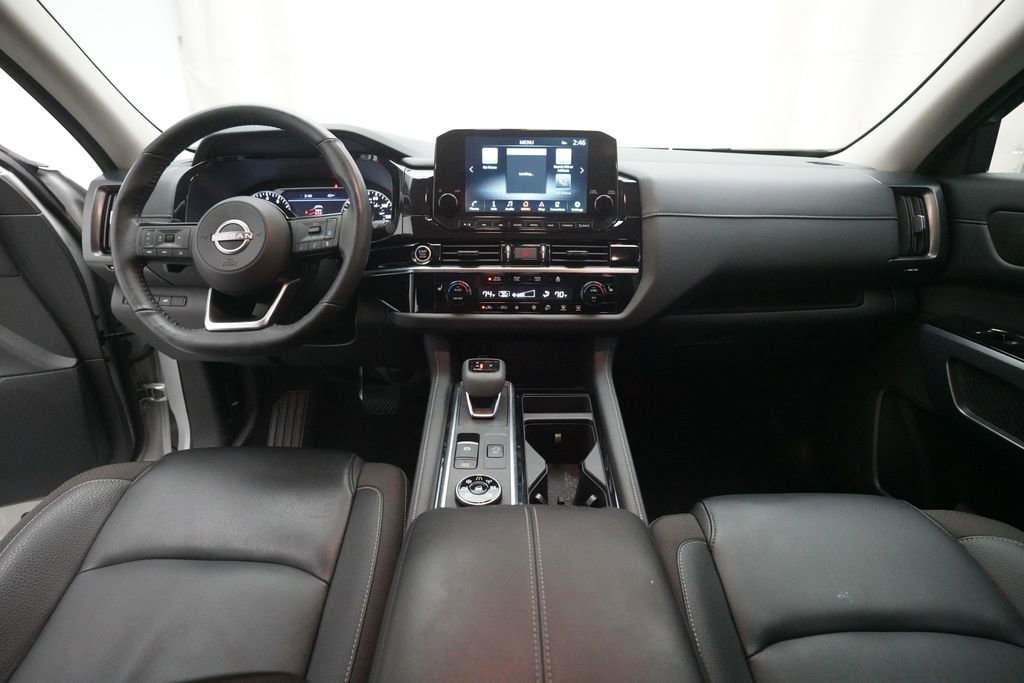 Used 2024 Nissan Pathfinder SL image 5