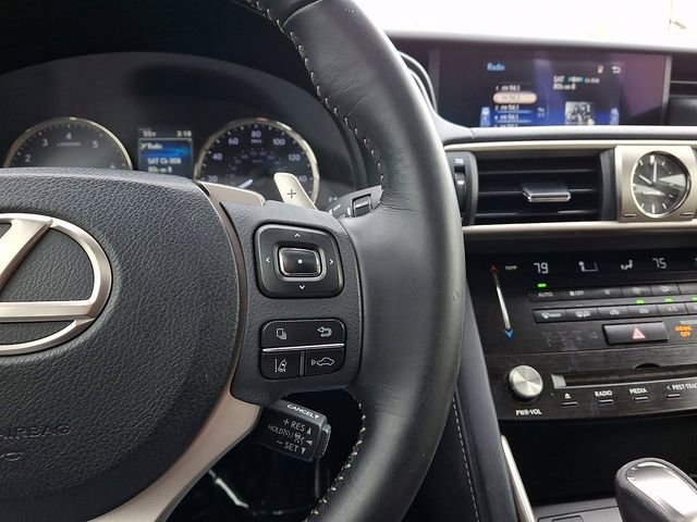 Used 2017 Lexus IS 200t w/ Premium Package RWD image 22