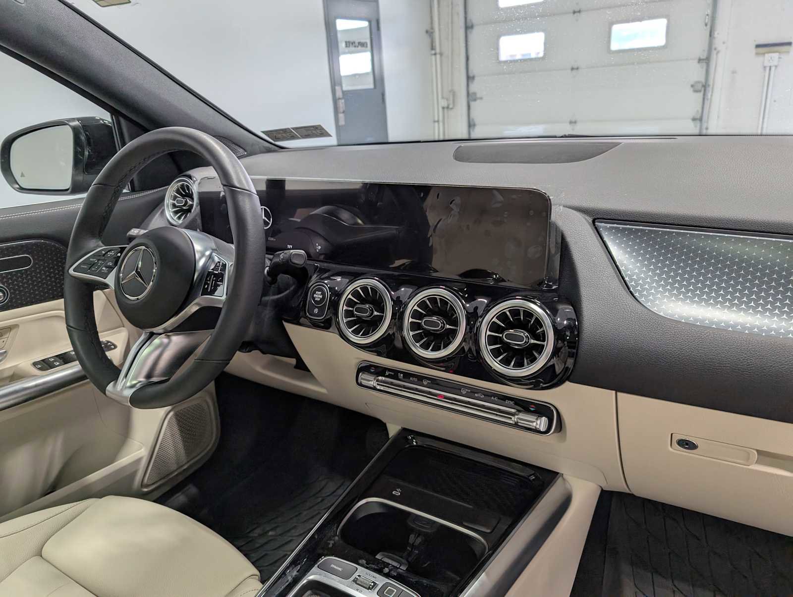 Certified 2026 Mercedes-Benz GLA 250 4MATIC image 39