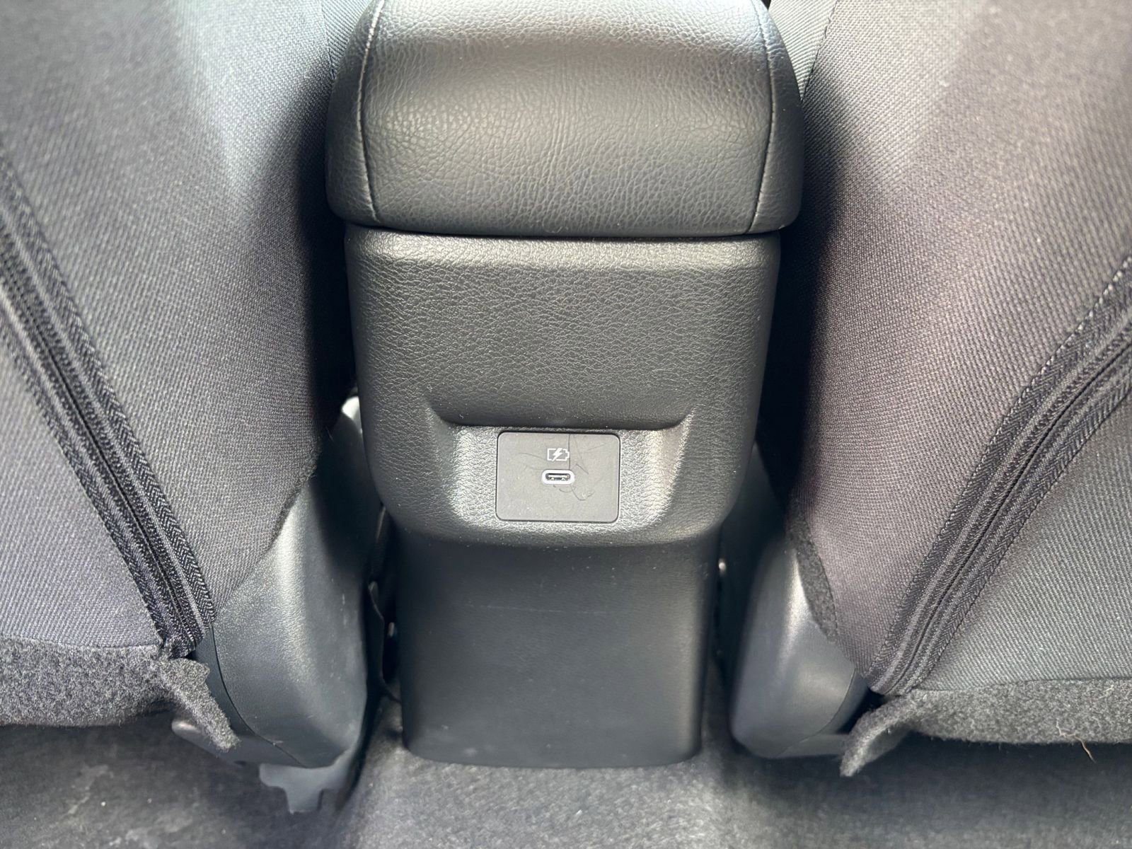 Used 2025 Nissan Versa SV FWD image 22
